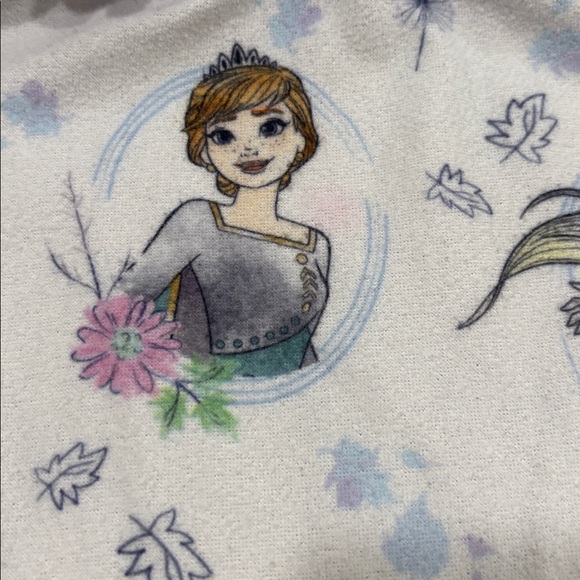 5/$10 Frozen Nightgown - Picture 2 of 3